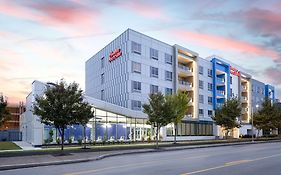 Hampton Inn & Suites Rochester Downtown